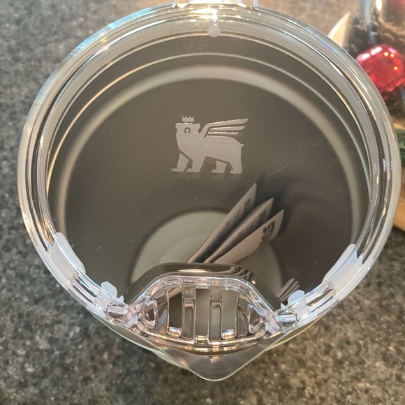 NEW Stanley stay cool 64oz pitcher - Picture 5 of 10